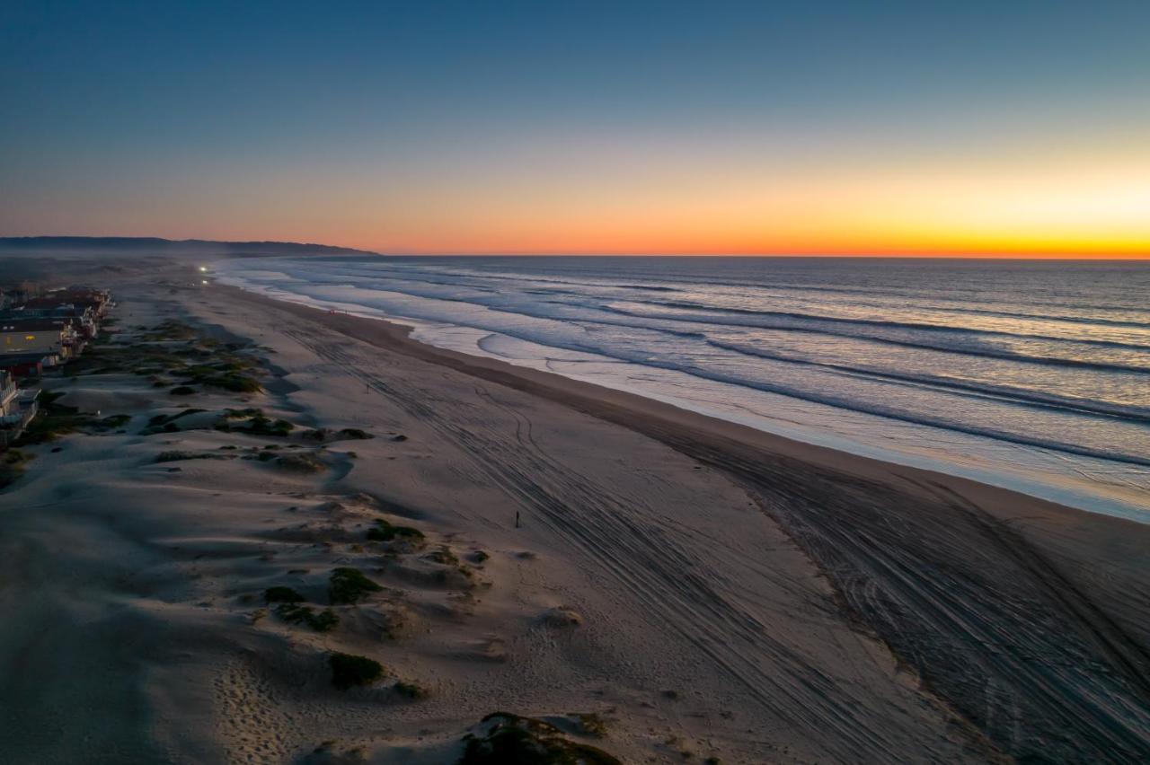 Steps To #Pismobeach With Poker, Foosball, Free Ev Charger, And Bikes Oceano Exterior photo